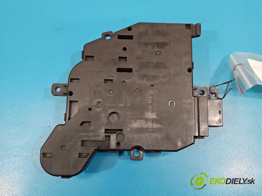 Lexus NX I 2014-2021 2.5 16V 155 hp automatic 114 kW 2494 cm3 5- motorek topení 063800-9002