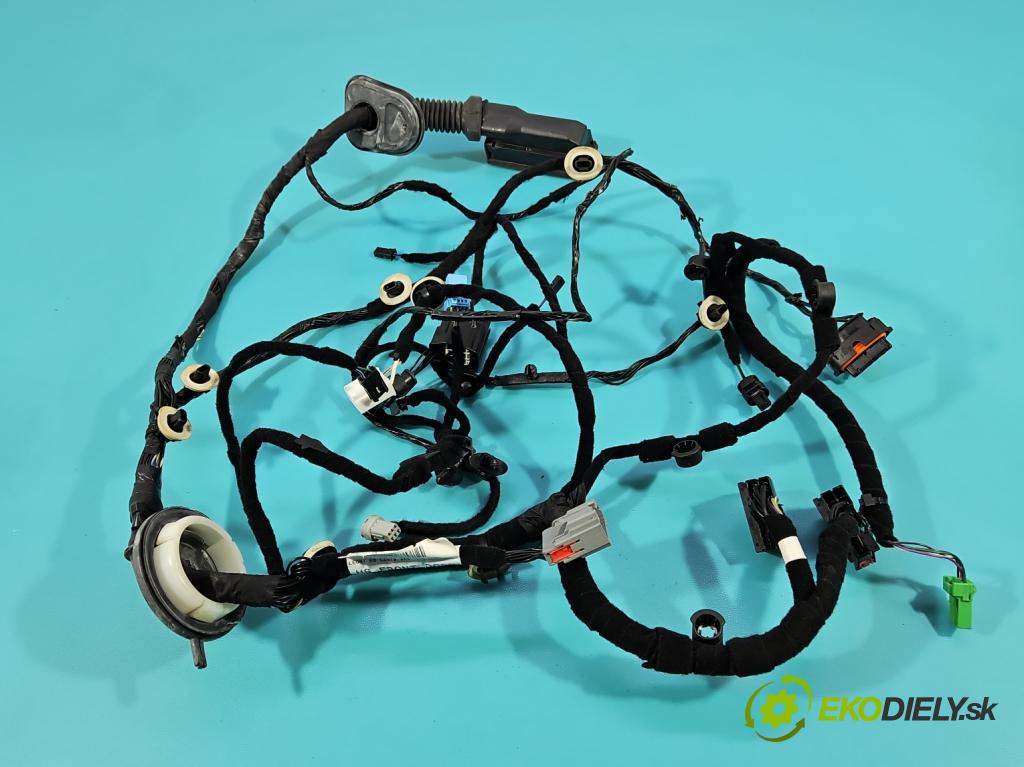 Jaguar F-Pace 16- 2.0d 241KM automatic 177 kW 1999 cm3 5- Zväzok: dvere predné vľavo: JK83-14631-AKB