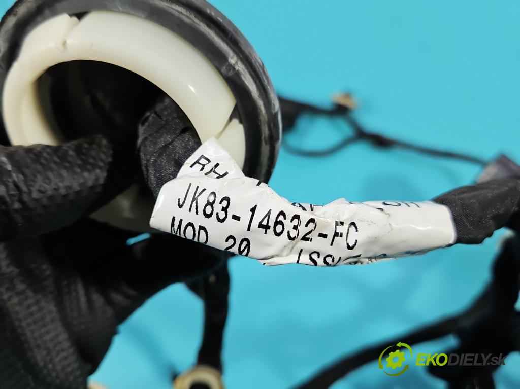 Jaguar F-Pace 16- 2.0d 241KM automatic 177 kW 1999 cm3 5- Balíček: dveře zadní pravých JK83-14632-FC