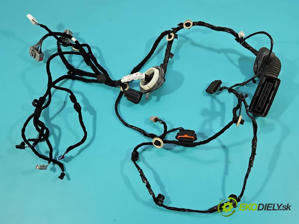 Jaguar F-Pace 16- 2.0d 241KM automatic 177 kW 1999 cm3 5- Balíček: dveře zadní pravých JK83-14632-FC