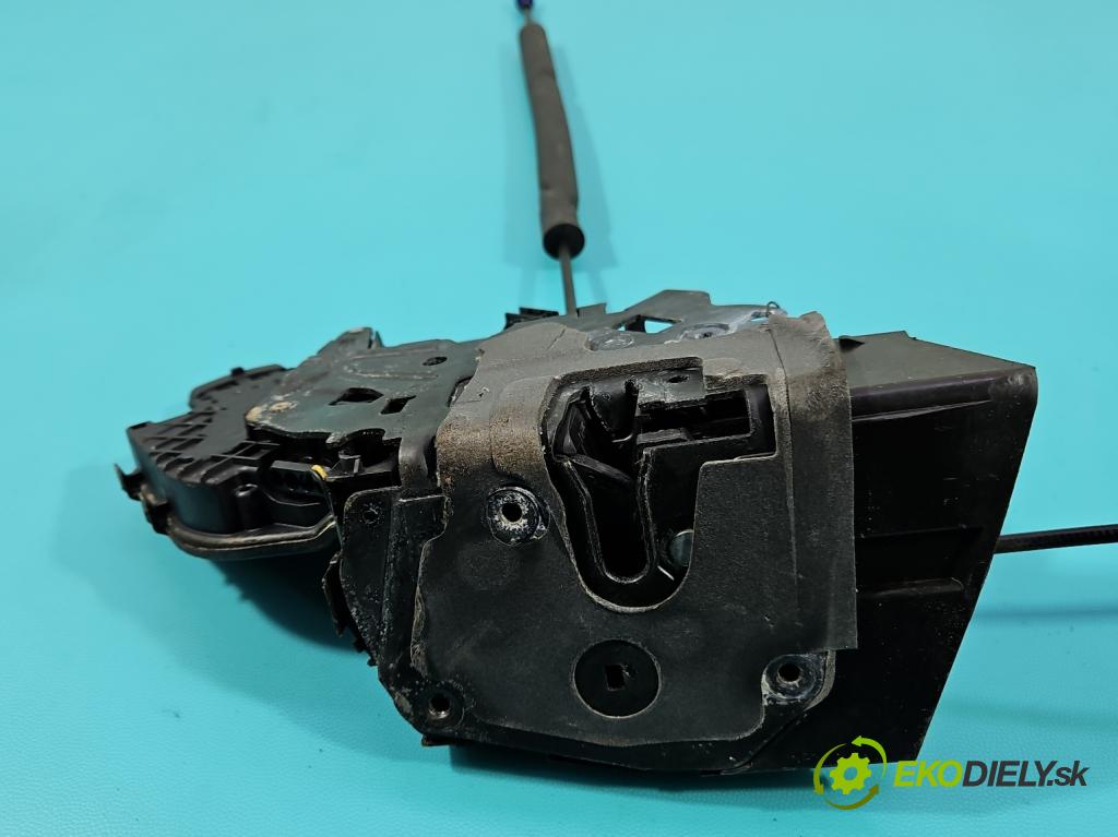 Jaguar F-Pace 16- 2.0d 241KM automatic 177 kW 1999 cm3 5- zámek zadní pravý HK83-24994-CC