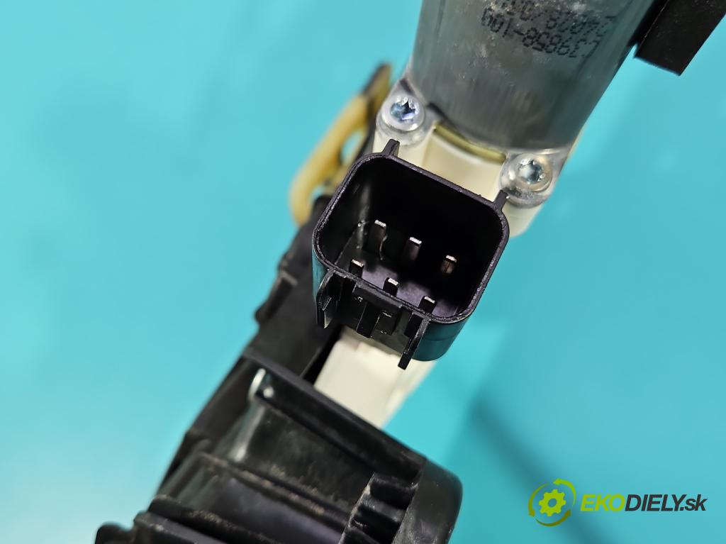 Jaguar F-Pace 16- 2.0d 241KM automatic 177 kW 1999 cm3 5- mechanizmus okna predné ľavý 26028420240907