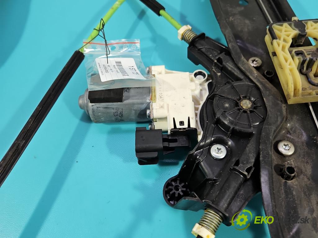 Jaguar F-Pace 16- 2.0d 241KM automatic 177 kW 1999 cm3 5- mechanismus stahování zadní pravý C39858-100