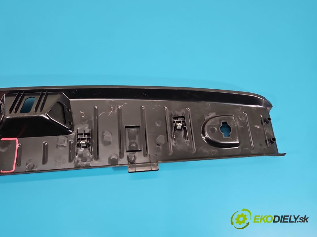 Bmw i3 2013–2022 0.0 elektrický: 170 hp automatic 125 kW 1 cm3 5- kryt plastová 7272383