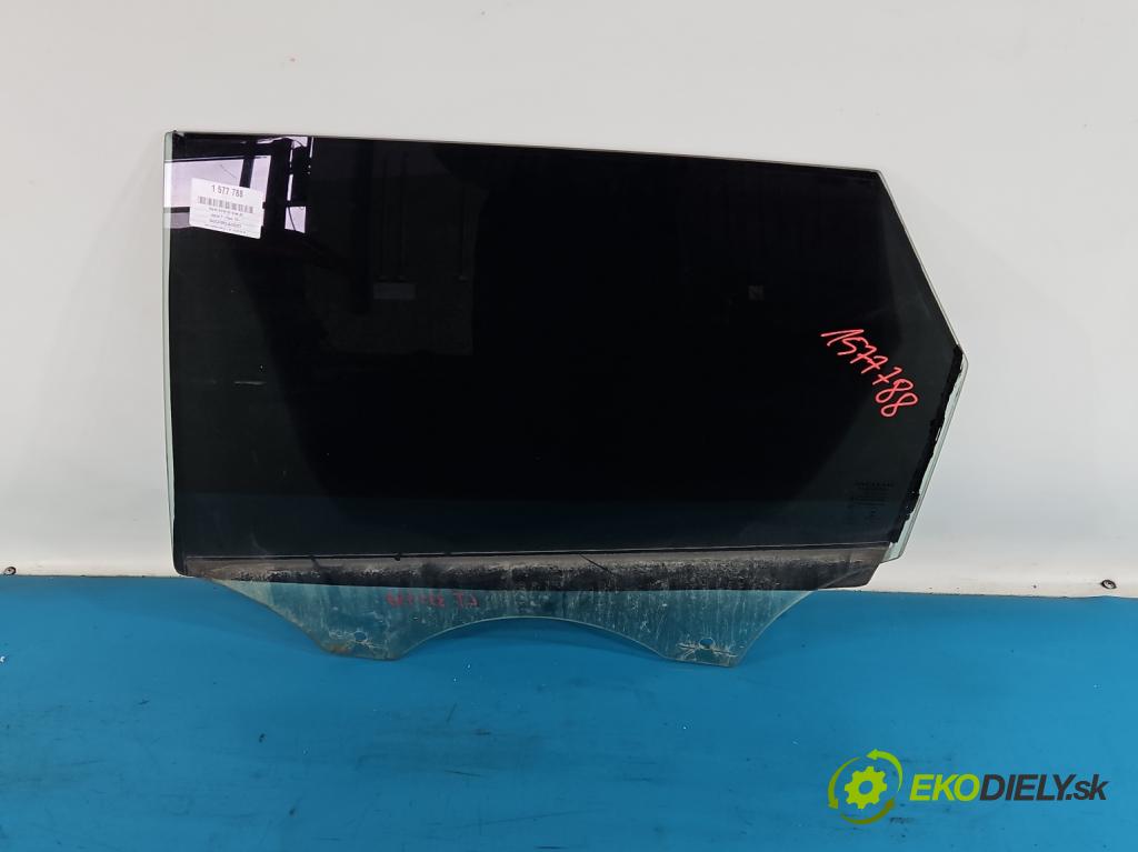 Jaguar F-Pace 16- 2.0d 241KM automatic 177 kW 1999 cm3 5- sklo dveře zadní levé 