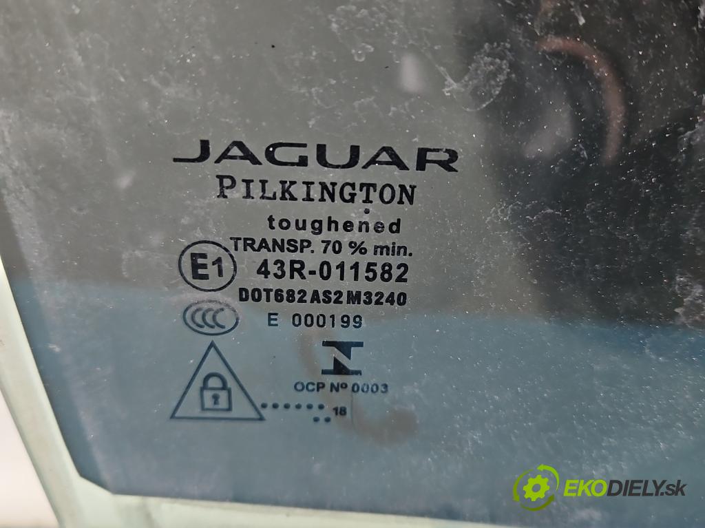 Jaguar F-Pace 16- 2.0d 241KM automatic 177 kW 1999 cm3 5- sklo dvere zadné pravé