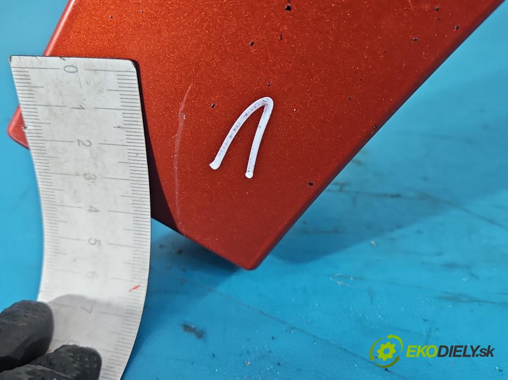 Bmw i3 2013–2022 0.0 elektrický: 170 HP automatic 125 kW 1 cm3 5- blatník predné pravý  (Kľučka dverí ostatné)