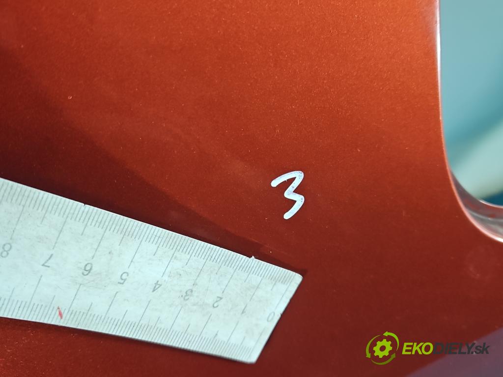 Bmw i3 2013–2022 0.0 elektrický: 170 HP automatic 125 kW 1 cm3 5- blatník predné pravý  (Kľučka dverí ostatné)