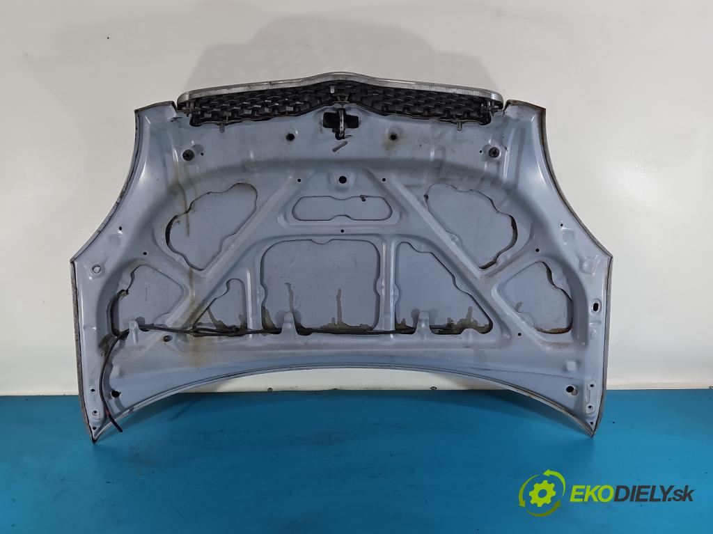 Toyota Yaris I 1999-2005 1.0 vvti 65 hp manual 48 kW 998 cm3 5- kapota přední