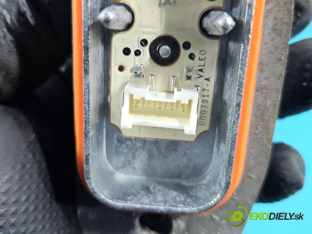 Bmw i3 2013–2022 0.0 elektrický: 170 hp automatic 125 kW 1 cm3 5- modul lampy: 90035101