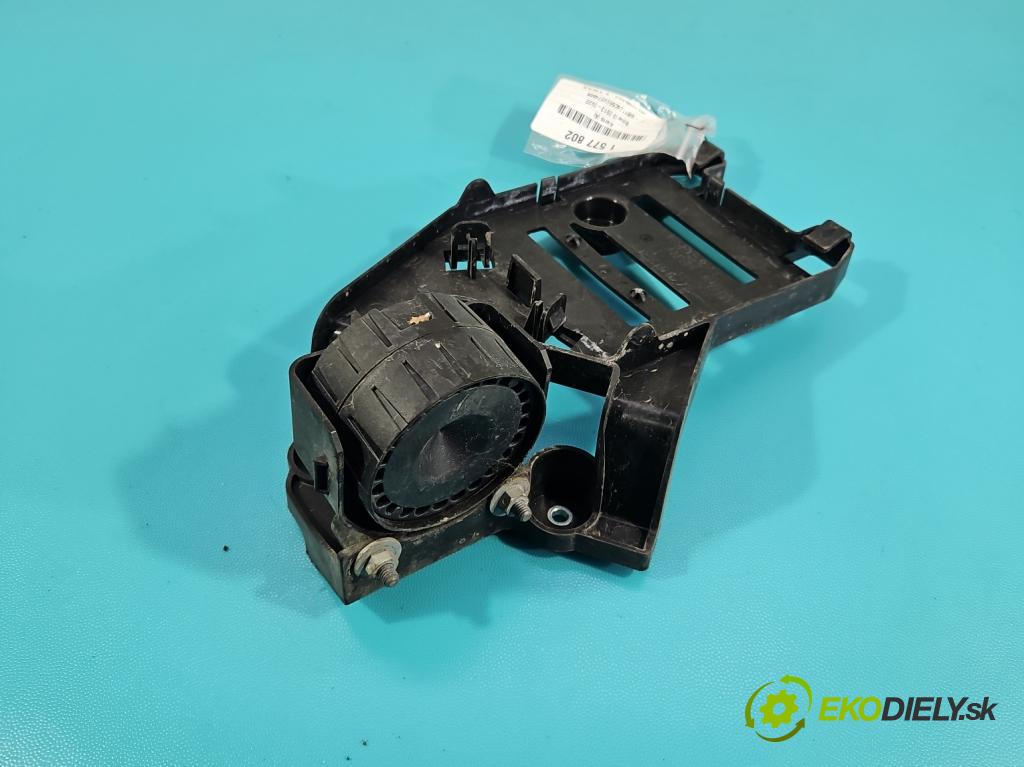 Bmw i3 2013–2022 0.0 elektrický: 170 hp automatic 125 kW 1 cm3 5- Alarm 7640517-01