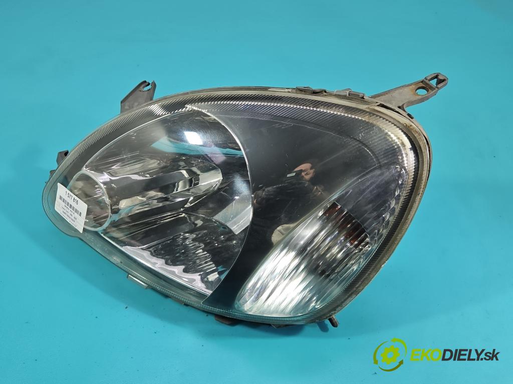 Toyota Yaris I 1999-2005 1.0 vvti 65 HP manual 48 kW 998 cm3 5- Reflektor: ľavý  (Kľučka dverí ostatné)