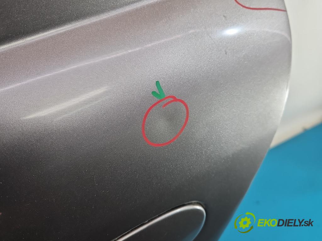 Toyota Yaris I 1999-2005 1.0 vvti 65 HP manual 48 kW 998 cm3 5- dvere zadné ľavé  (Kľučka dverí ostatné)
