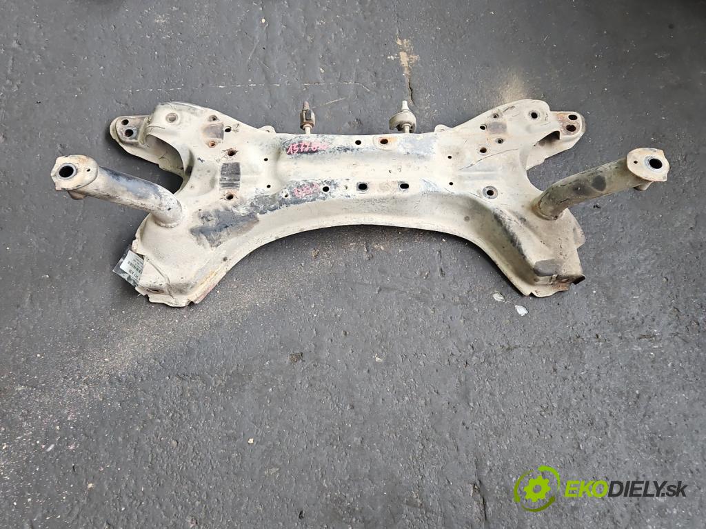 Toyota Yaris I 1999-2005 1.0 vvti 65 HP manual 48 kW 998 cm3 5- výstuha motora 