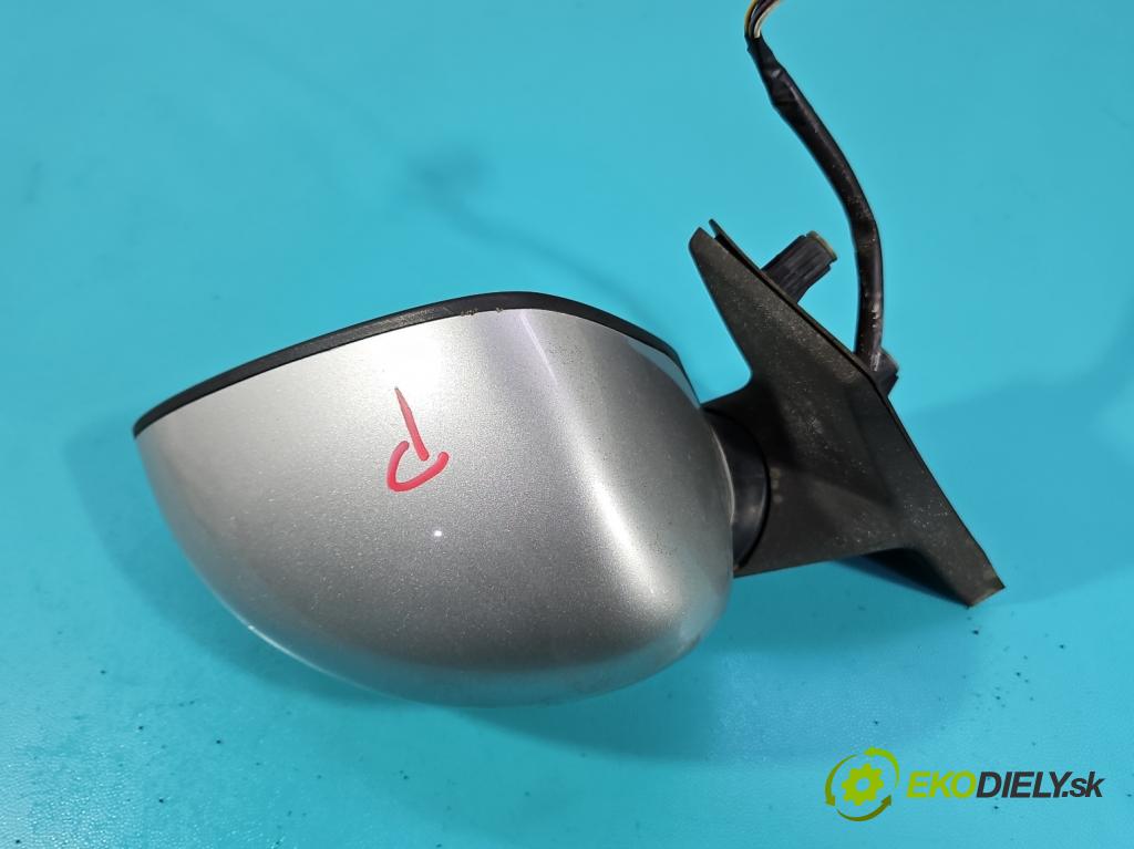 Fiat Idea 1.4 16V 95 hp manual 70 kW 1368 cm3 5- zpětné zrcátko pravé  (Klika dveří ostatní)