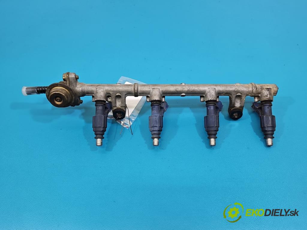 Toyota Yaris I 1999-2005 1.0 vvti 65 HP manual 48 kW 998 cm3 5- vstrek 0280156067 (Vstrekovač paliva)