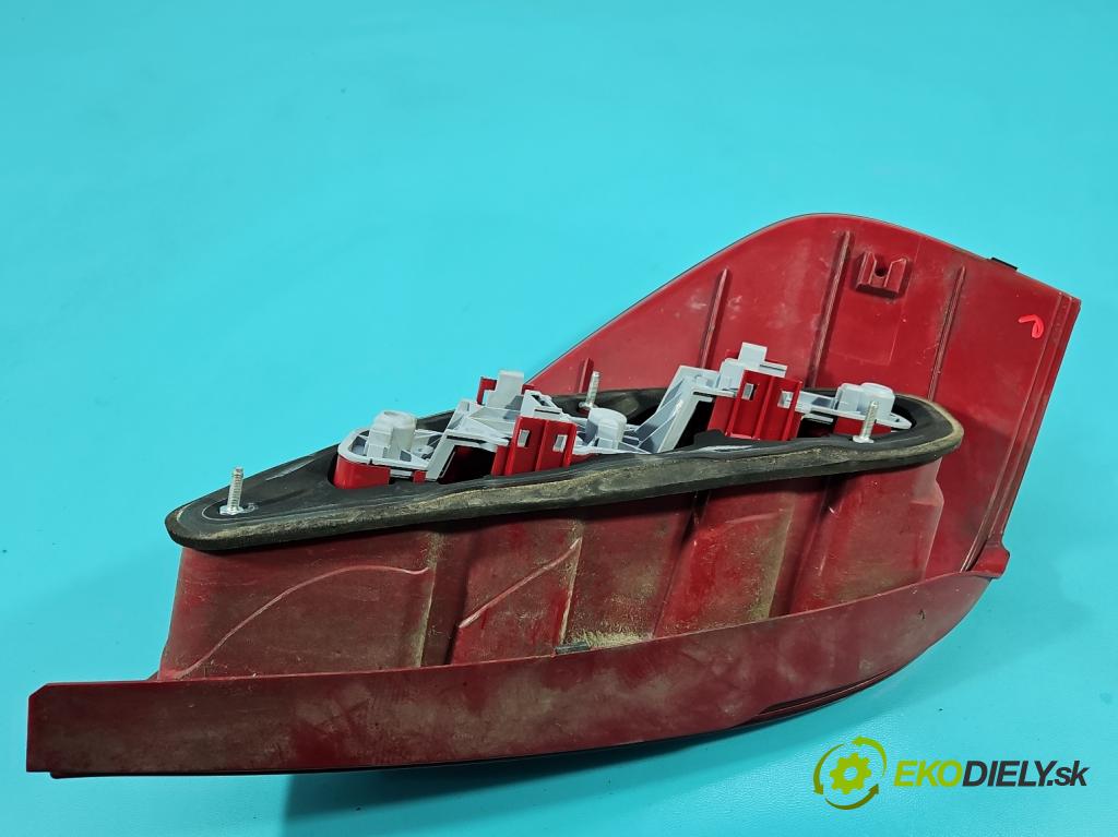 Mercedes A W169 2004-2012 2.0 cdi 109 hp manual 80 kW 1992 cm3 5- světlo zadní pravé  (Klika dveří ostatní)