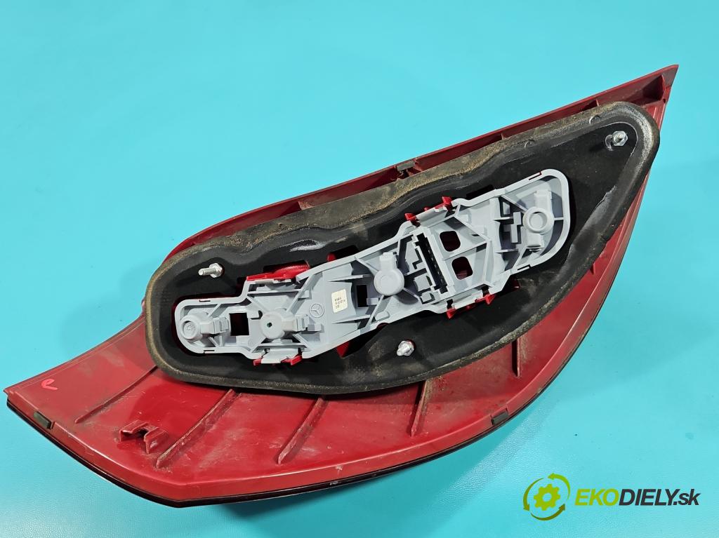 Mercedes A W169 2004-2012 2.0 cdi 109 hp manual 80 kW 1992 cm3 5- světlo zadní pravé  (Klika dveří ostatní)