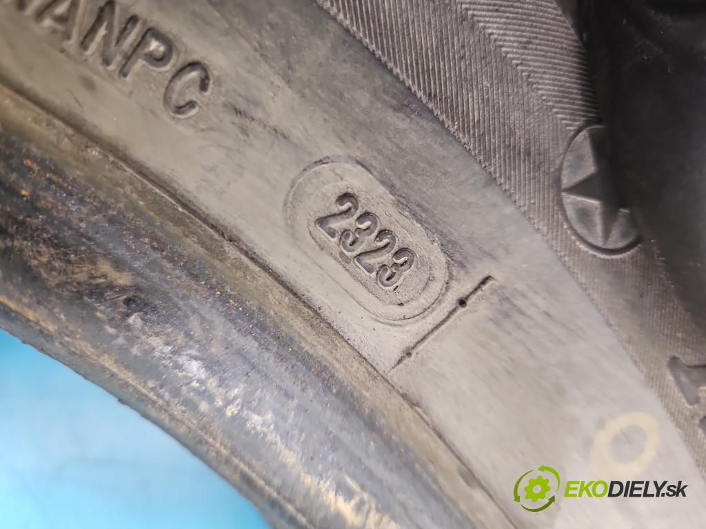 Toyota Yaris I 1999-2005 1.0 vvti 65 hp manual 48 kW 998 cm3 5- pneumatiky: celoročné para