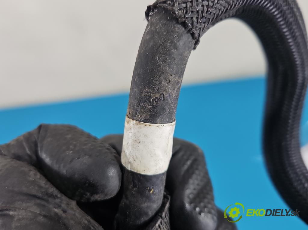 Dacia Dokker 2012- 1.5 dci 95 HP manual 70 kW 1461 cm3 5- rúrka palivovy