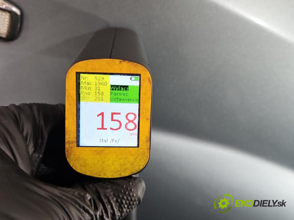 Hyundai Tucson I 2004-2009 2.0 16V XD20: 141 HP  104 kW 1975 cm3 5- blatník predné pravý  (Kľučka dverí ostatné)