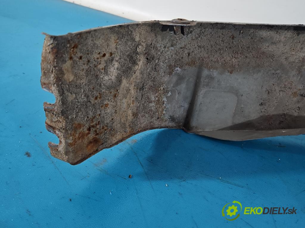 Hyundai Tucson I 2004-2009 2.0 16V XD20: 141 HP  104 kW 1975 cm3 5- blatník predné pravý  (Kľučka dverí ostatné)