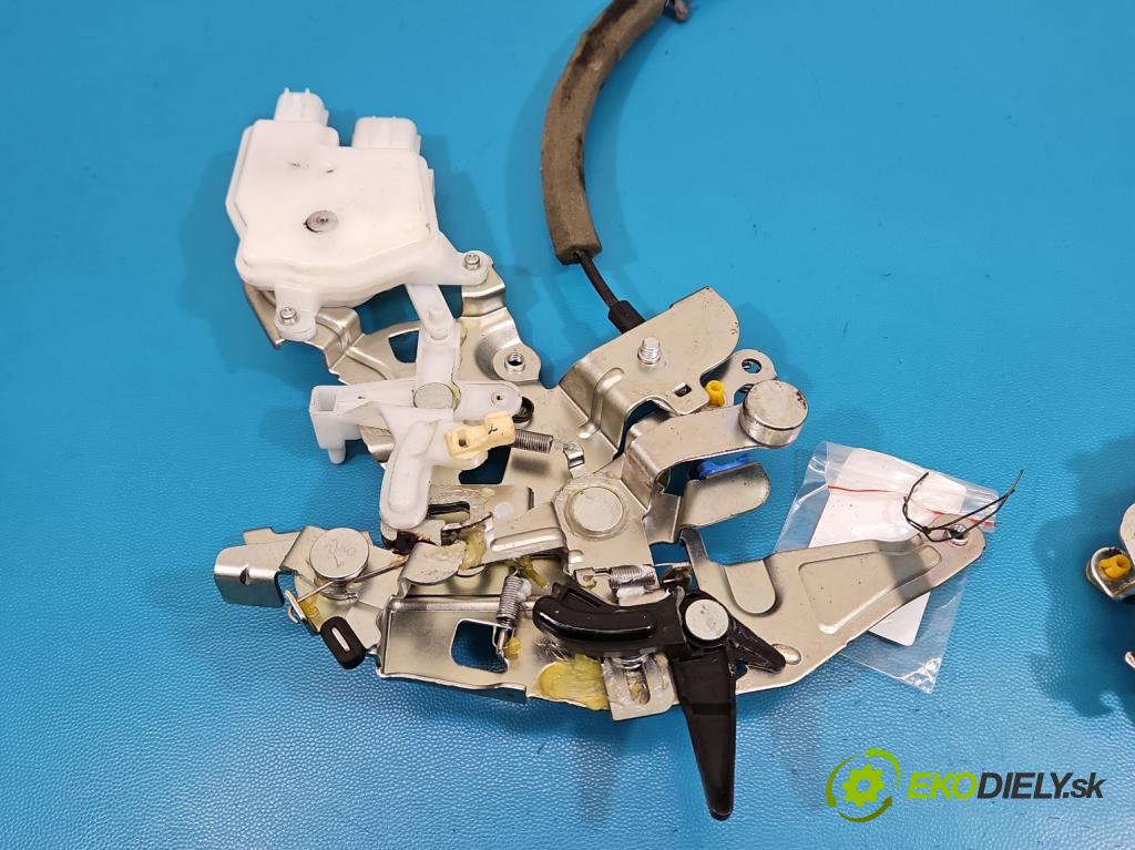 Dacia Dokker 2012- 1.5 dci 95 HP manual 70 kW 1461 cm3 5- zámok zadné ľavý