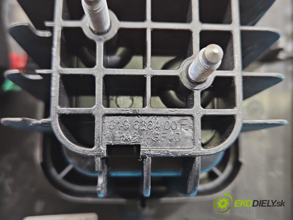 Dacia Dokker 2012- 1.5 dci 95 HP manual 70 kW 1461 cm3 5- airbag vzduch: spolujezdce: 985253703R (Airbag)