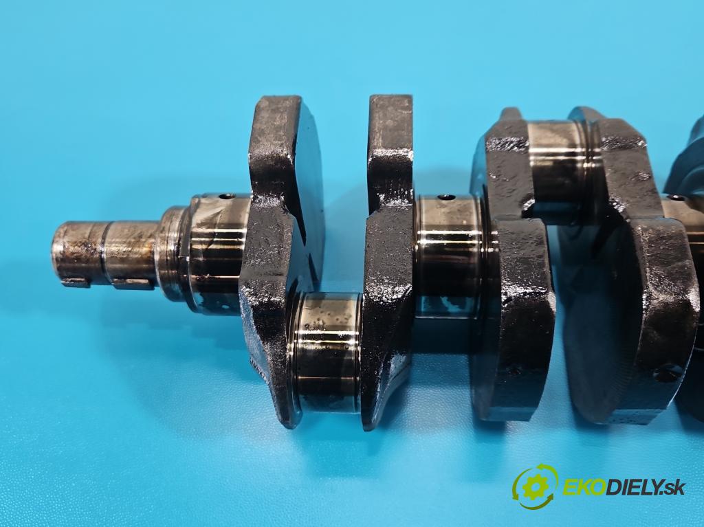 Toyota Rav4 II 2000-2005 2.0 D4D 1CD 133 HP manual 98 kW 1995 cm3 5- Hřídel: kľukový 1CD (Blok motora ostatné)