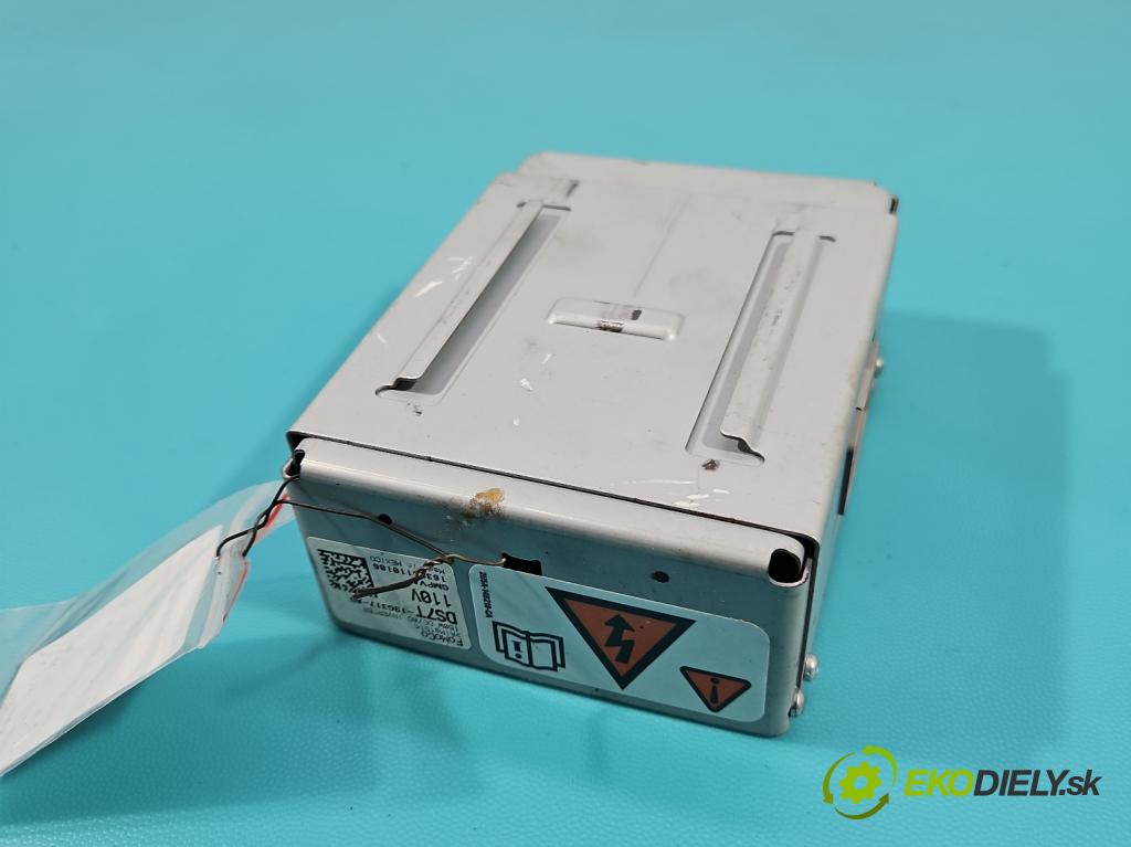 Ford Fusion USA 2012-2020 2.0 EcoBoost: 241KM automatic 177 kW 1999 cm3 4- střídač: prúd DS7T-19G317-AD