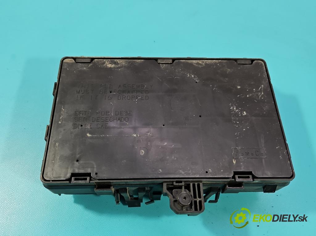 Ford Fusion USA 2012-2020 2.0 EcoBoost: 241KM automatic 177 kW 1999 cm3 4- skrinka poistka HG9T14D068BB (Poistková skrinka)