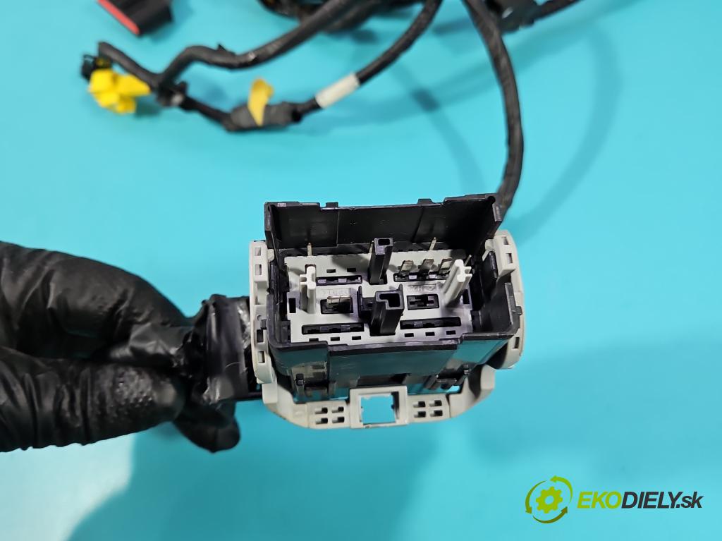 Ford Fusion USA 2012-2020 2.0 EcoBoost: 241KM automatic 177 kW 1999 cm3 4- Balíček: FU5T-14D231-JPCP7