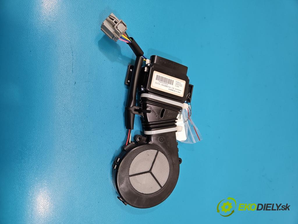 Ford Fusion USA 2012-2020 2.0 EcoBoost: 241KM automatic 177 kW 1999 cm3 4- riadiaca jednotka ostatné DU5A-96600D56-CB