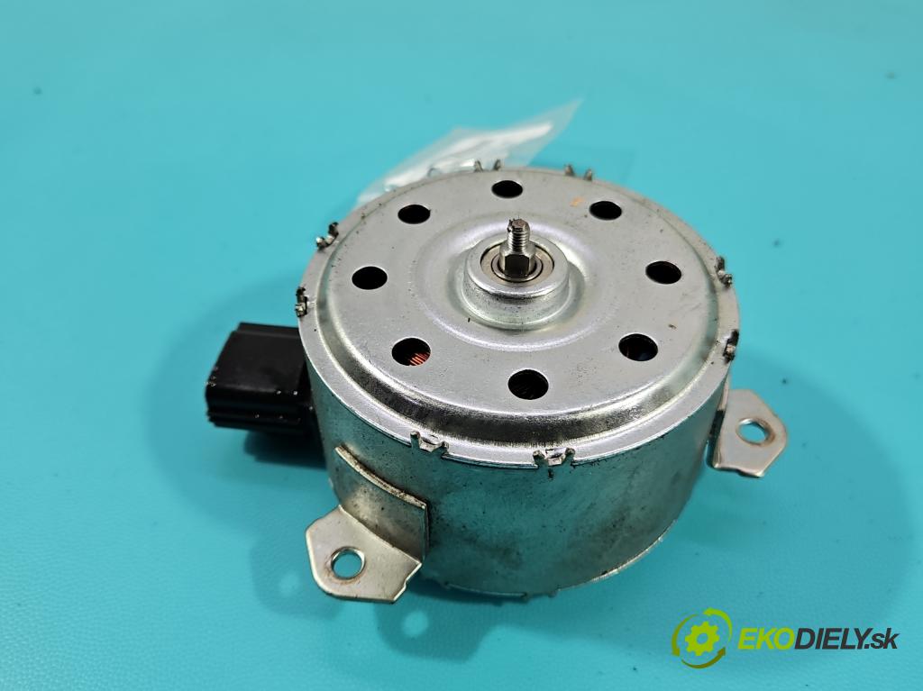 Ford Fusion USA 2012-2020 2.0 EcoBoost: 241KM automatic 177 kW 1999 cm3 4- ventilátor chladič 