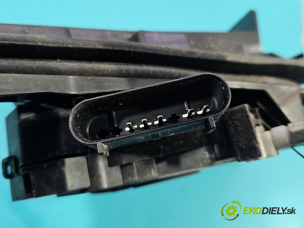 Ford Fusion USA 2012-2020 2.0 EcoBoost: 241KM automatic 177 kW 1999 cm3 4- zámok zadné pravý AE8A-5426412-BH