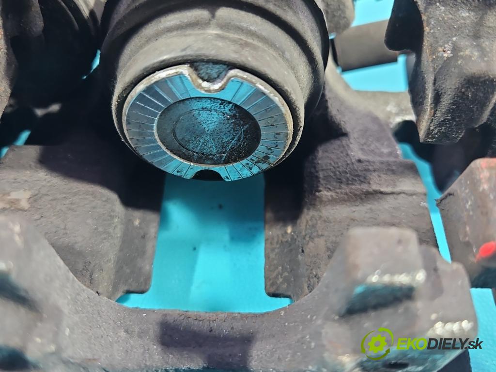 Ford Fusion USA 2012-2020 2.0 EcoBoost: 241KM automatic 177 kW 1999 cm3 4- brzdič zadní levý  (Klika dveří ostatní)