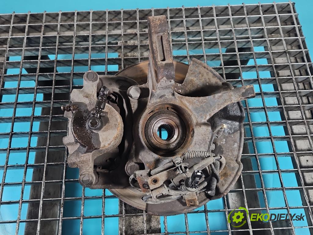 Hyundai Tucson I 2004-2009 2.0 16V XD20: 141 HP  104 kW 1975 cm3 5- náboj pravé  (Náboj kolesa)