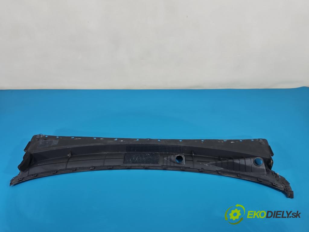 Hyundai Tucson I 2004-2009 2.0 16V XD20: 141 HP  104 kW 1975 cm3 5- torpédo 86150-2E000 (Torpédo (plast pod čelným sklom))