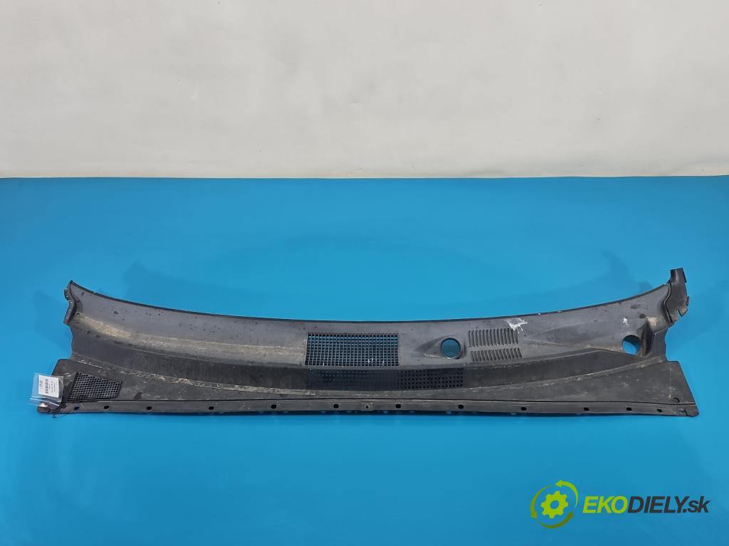 Hyundai Tucson I 2004-2009 2.0 16V XD20: 141 HP  104 kW 1975 cm3 5- torpédo 86150-2E000 (Torpédo (plast pod čelným sklom))