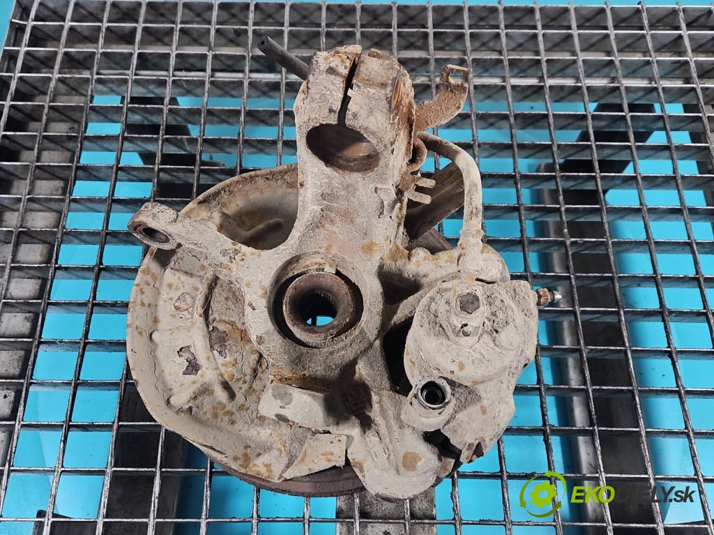 Skoda Fabia I 1999-2007 1.4 mpi 68 HP manual 50 kW 1397 cm3 5- náboj ľavé  (Náboj kolesa)