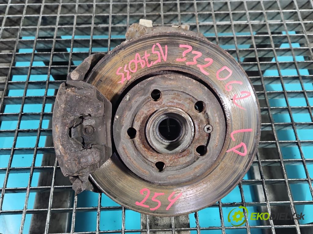 Skoda Fabia I 1999-2007 1.4 mpi 68 HP manual 50 kW 1397 cm3 5- náboj ľavé  (Náboj kolesa)