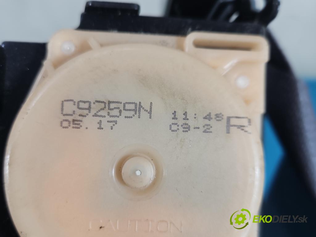 Hyundai Tucson I 2004-2009 2.0 16V XD20: 141 HP  104 kW 1975 cm3 5- airbag vzduchové soubor: