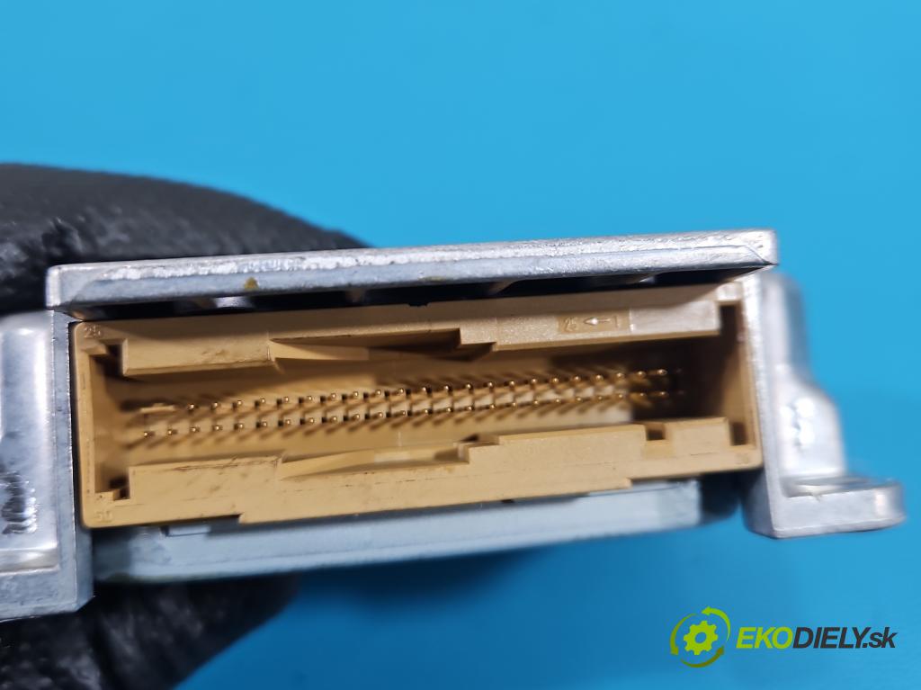 Hyundai Tucson I 2004-2009 2.0 16V XD20: 141 HP  104 kW 1975 cm3 5- airbag vzduchové soubor: