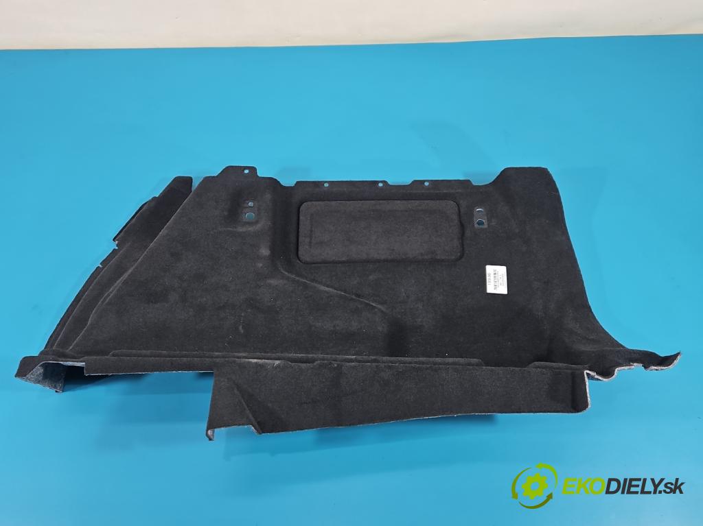 Jaguar F-Pace 16- 2.0d 241KM automatic 177 kW 1999 cm3 5- Čalounictví: kufra: pravé HK83-45430-AEW
