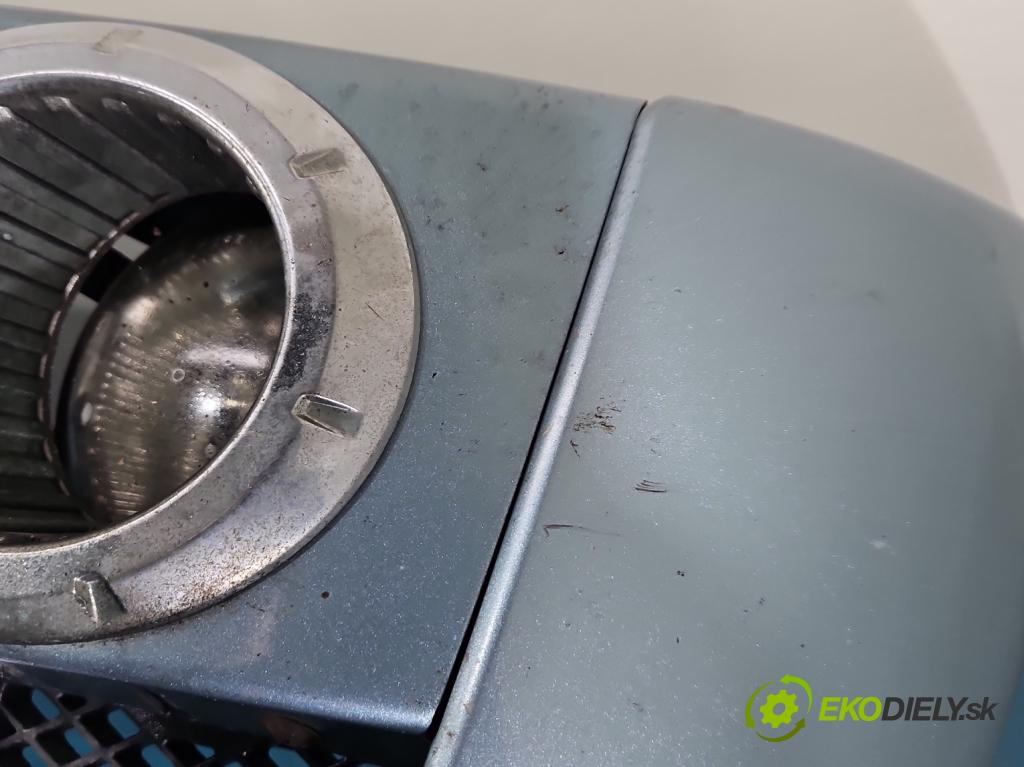 Hyundai Tucson I 2004-2009 2.0 16V XD20: 141 HP  104 kW 1975 cm3 5- nárazník predné  (Kľučka dverí ostatné)