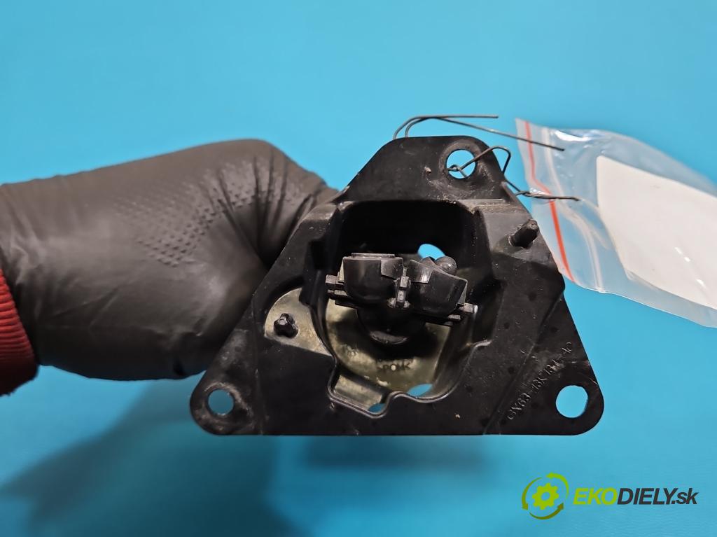 Jaguar F-Pace 16- 2.0d 241KM automatic 177 kW 1999 cm3 5- ostrekovač reflektor: ľavý GX63-13K131-AC (Motorček ostrekovačov)