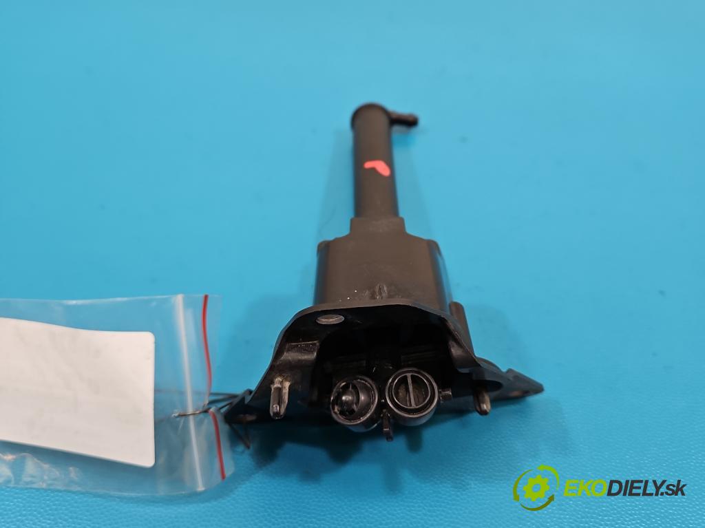 Jaguar F-Pace 16- 2.0d 241KM automatic 177 kW 1999 cm3 5- ostřikovač reflektor: pravý GX63-13K130-AC