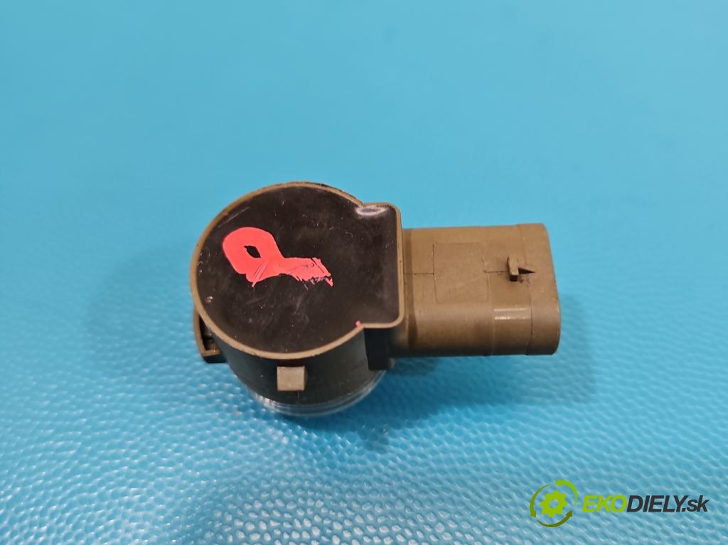 Jaguar F-Pace 16- 2.0d 241KM automatic 177 kW 1999 cm3 5- snímač parkovaní: JK83-15K859-AC