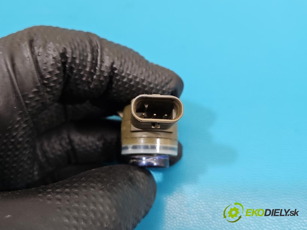 Jaguar F-Pace 16- 2.0d 241KM automatic 177 kW 1999 cm3 5- snímač parkovaní: JK83-15K859-AC