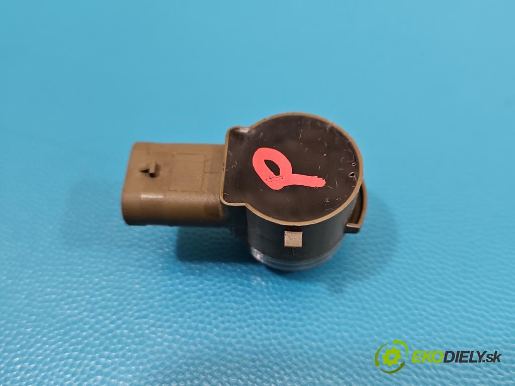 Jaguar F-Pace 16- 2.0d 241KM automatic 177 kW 1999 cm3 5- snímač parkovaní: JK83-15K859-AC